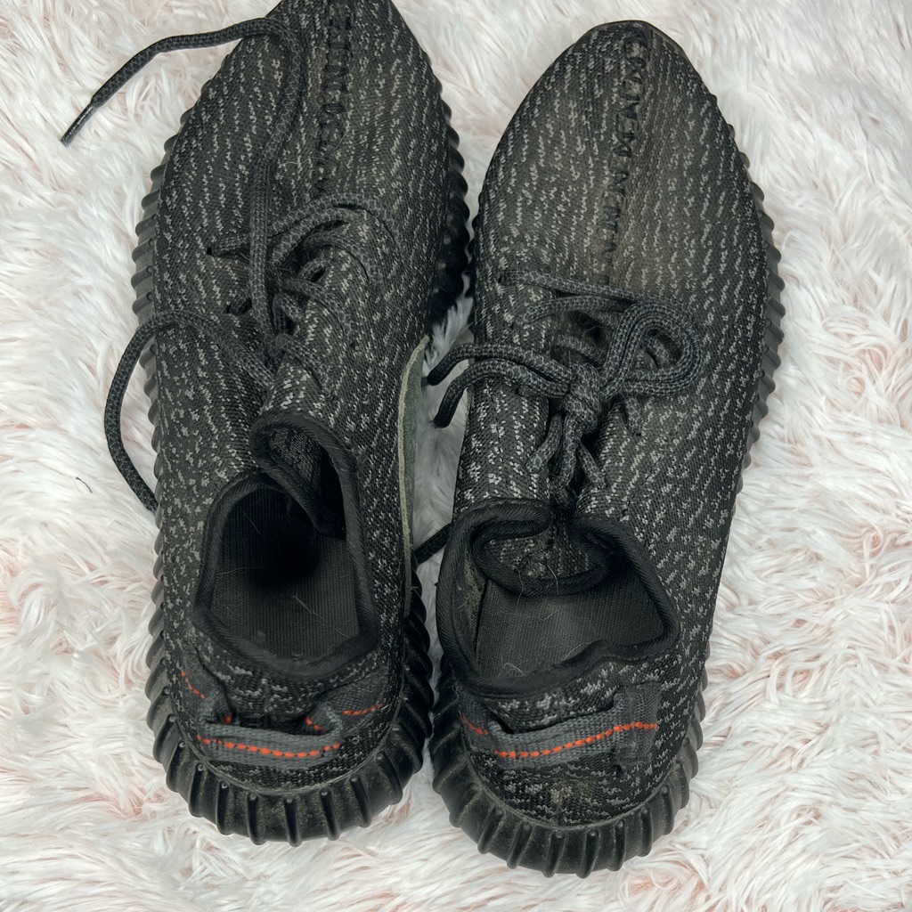 Adidas Yzy Boosts Size 9 Mens